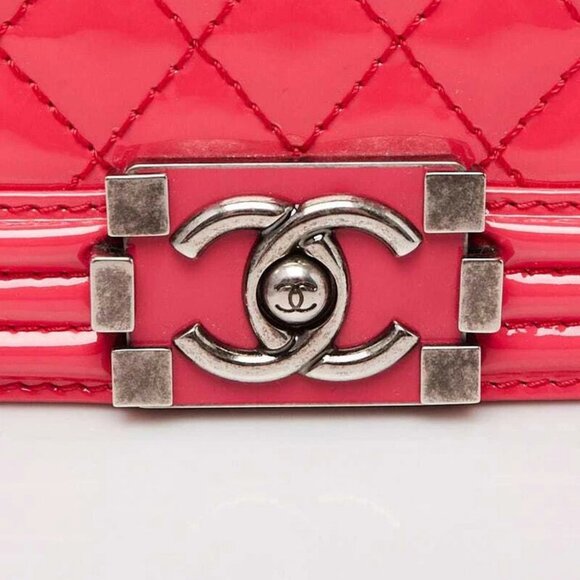 Chanel Pink Quilted Patent Leather Large Boy Bag - Picture 6 of 9